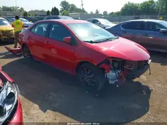 2T1BURHE8JC035703 2018 TOYOTA COROLLA