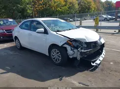 2T1BURHE8JC038231 2018 TOYOTA COROLLA