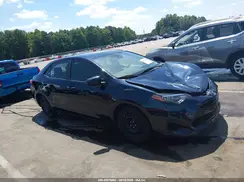2T1BURHE8JC038858 2018 TOYOTA COROLLA