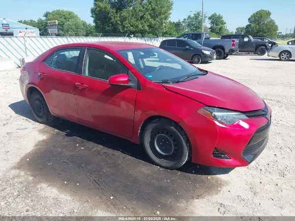 2T1BURHE8JC041548 2018 TOYOTA COROLLA - Image 1