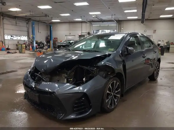 2T1BURHE8JC042439 2018 TOYOTA COROLLA - Image 2