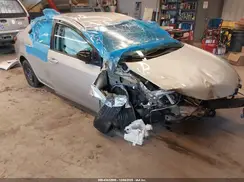 2T1BURHE8JC043686 2018 TOYOTA COROLLA