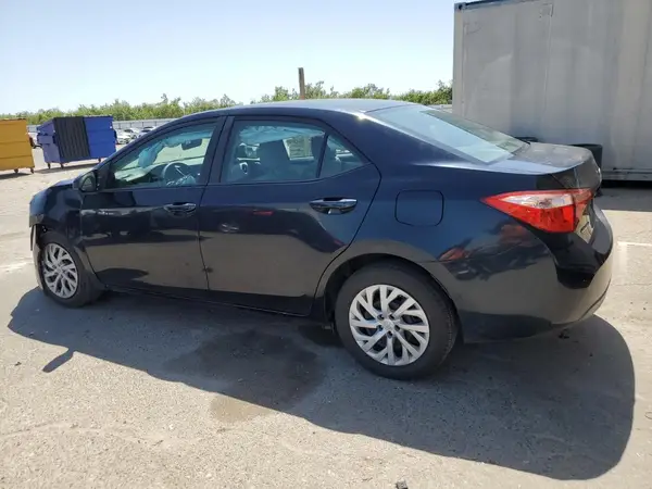 2T1BURHE8JC044868 2018 TOYOTA COROLLA - Image 2