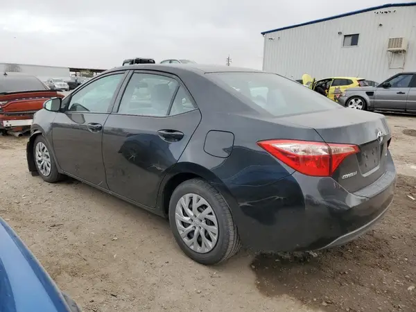 2T1BURHE8JC045017 2018 TOYOTA COROLLA - Image 2