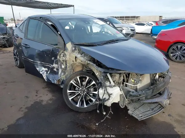 2T1BURHE8JC046748 2018 TOYOTA COROLLA - Image 1
