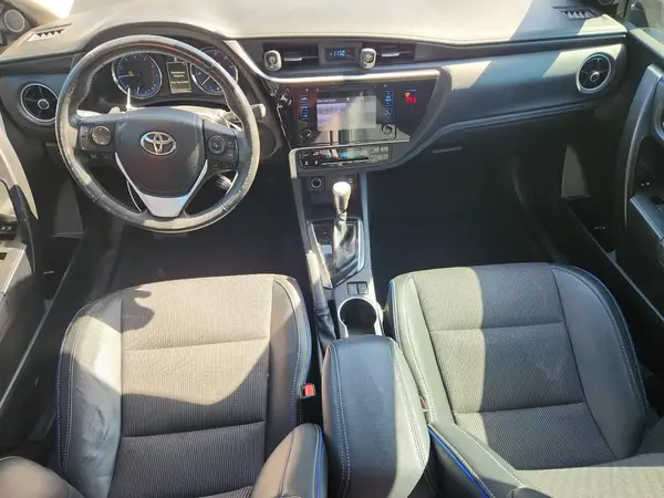 2T1BURHE8JC050587 2018 TOYOTA COROLLA - Image 8