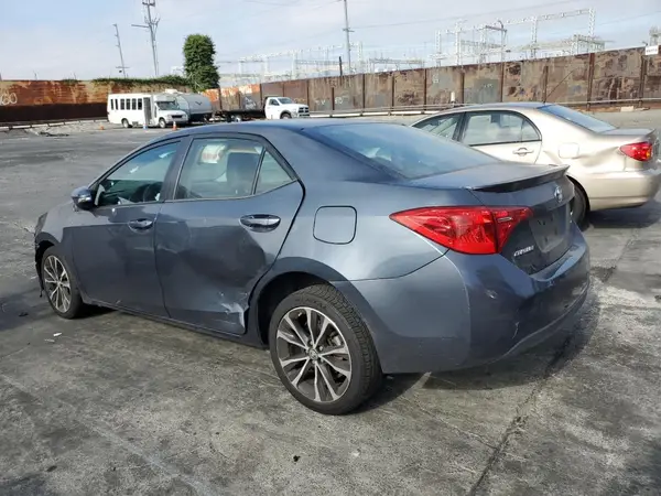 2T1BURHE8JC053036 2018 TOYOTA COROLLA - Image 2
