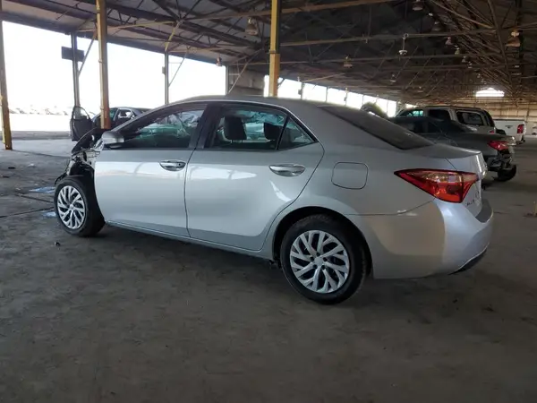 2T1BURHE8JC053442 2018 TOYOTA COROLLA - Image 2