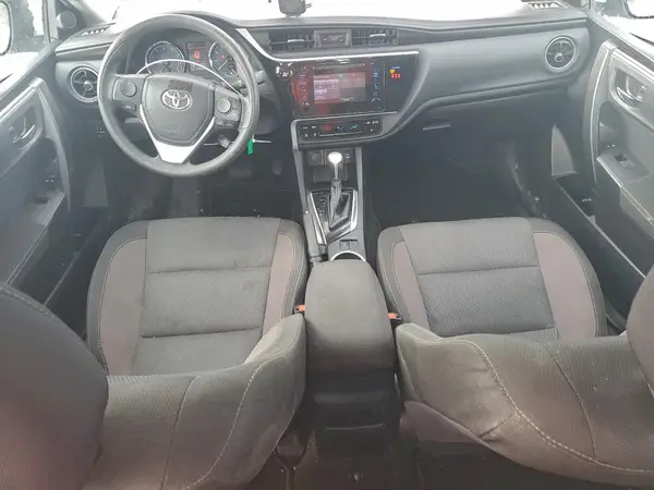 2T1BURHE8JC054073 2018 TOYOTA COROLLA - Image 8