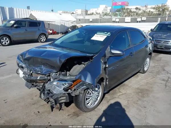 2T1BURHE8JC056311 2018 TOYOTA COROLLA - Image 2