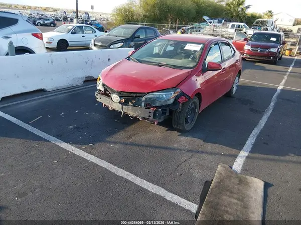2T1BURHE8JC056888 2018 TOYOTA COROLLA - Image 2