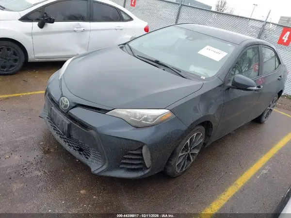 2T1BURHE8JC057071 2018 TOYOTA COROLLA - Image 2