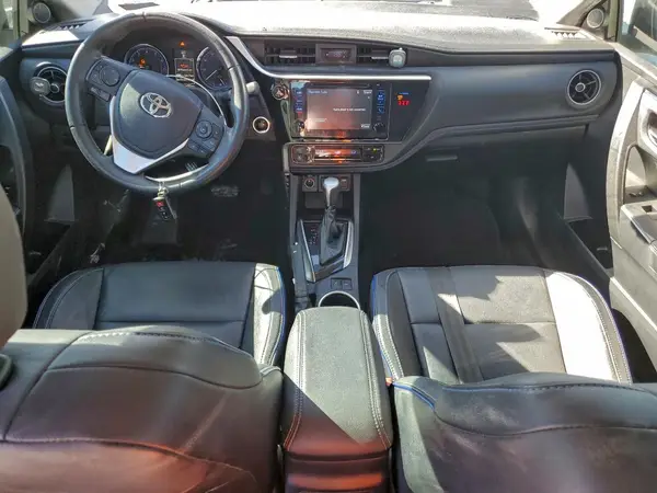 2T1BURHE8JC057720 2018 TOYOTA COROLLA - Image 8