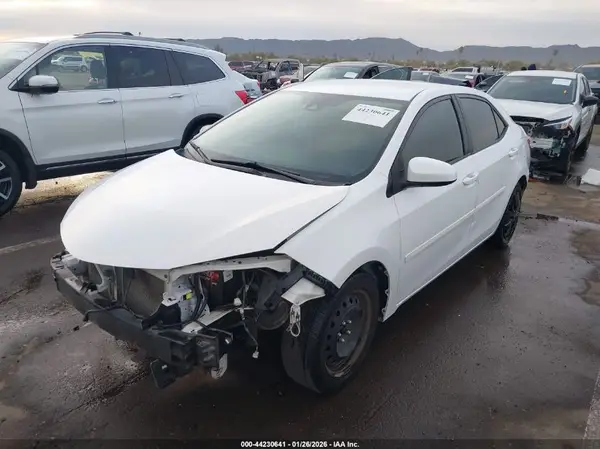 2T1BURHE8JC058169 2018 TOYOTA COROLLA - Image 2