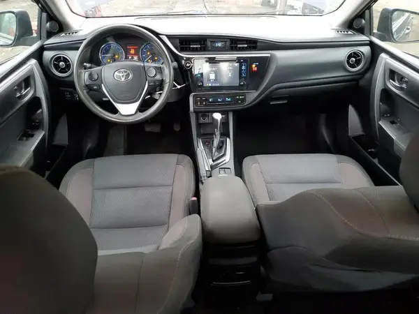 2T1BURHE8JC060617 2018 TOYOTA COROLLA - Image 8