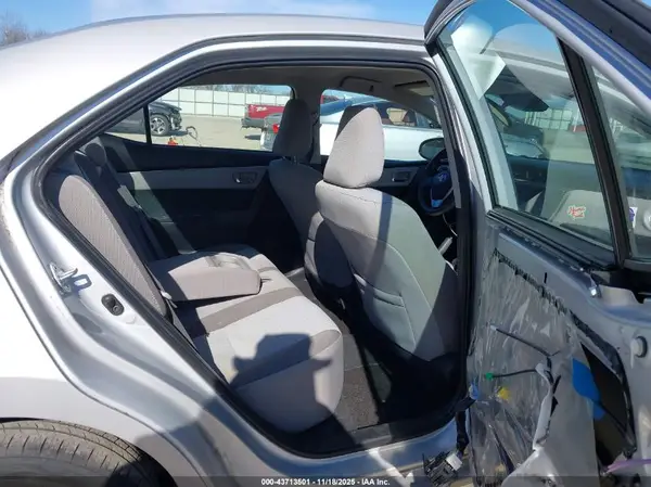 2T1BURHE8JC061976 2018 TOYOTA COROLLA - Image 8