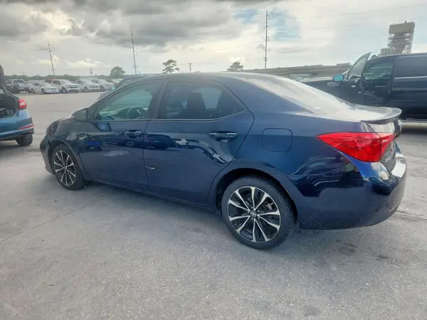 2T1BURHE8JC063145 2018 TOYOTA COROLLA - Image 2