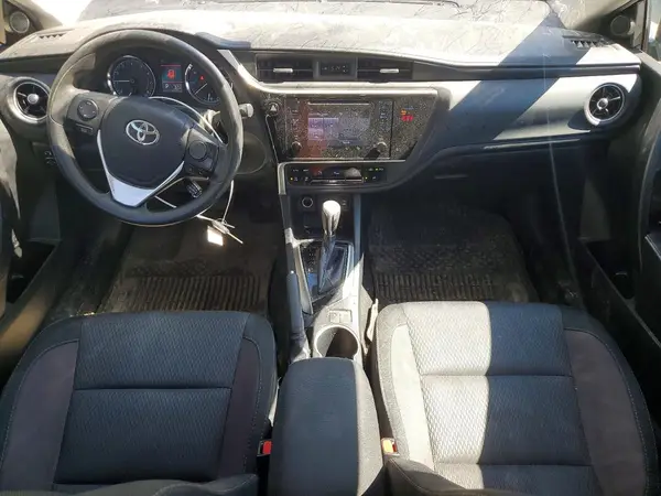 2T1BURHE8JC064215 2018 TOYOTA COROLLA - Image 8