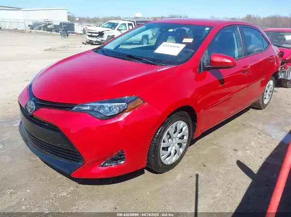 2T1BURHE8JC064327 2018 TOYOTA COROLLA - Image 2