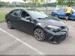 2T1BURHE8JC066501 2018 TOYOTA COROLLA