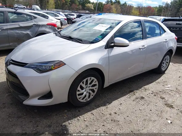 2T1BURHE8JC067275 2018 TOYOTA COROLLA - Image 2