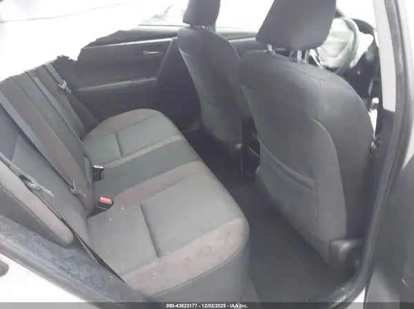 2T1BURHE8JC070239 2018 TOYOTA COROLLA - Image 8