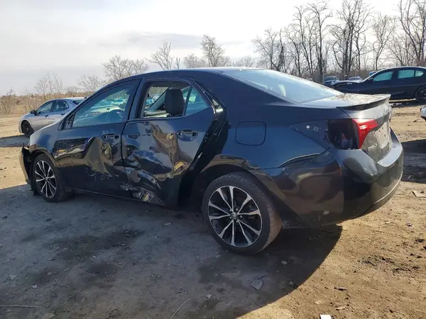 2T1BURHE8JC071018 2018 TOYOTA COROLLA - Image 2