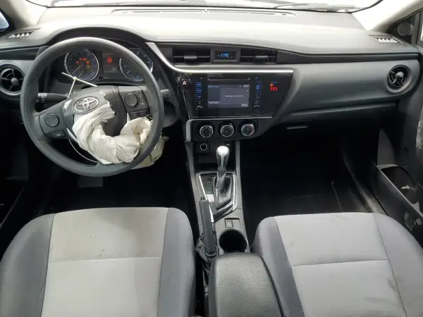 2T1BURHE8JC071505 2018 TOYOTA COROLLA - Image 8