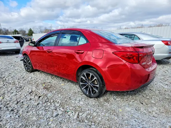 2T1BURHE8JC071665 2018 TOYOTA COROLLA - Image 2