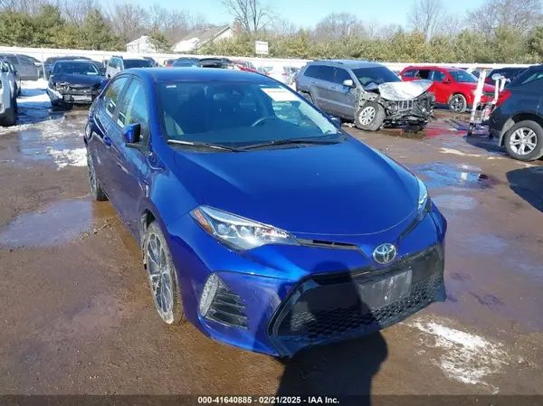 2T1BURHE8JC078440 2018 TOYOTA COROLLA - Image 1