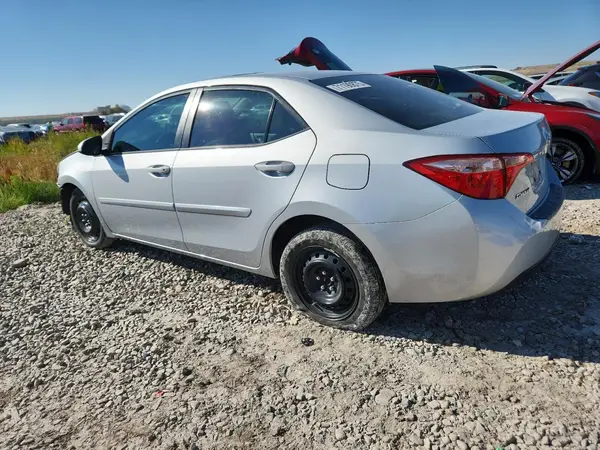 2T1BURHE8JC081967 2018 TOYOTA COROLLA - Image 2