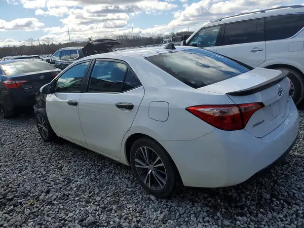 2T1BURHE8JC083329 2018 TOYOTA COROLLA - Image 2
