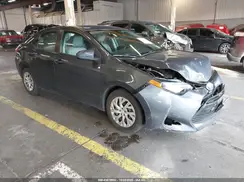 2T1BURHE8JC085663 2018 TOYOTA COROLLA