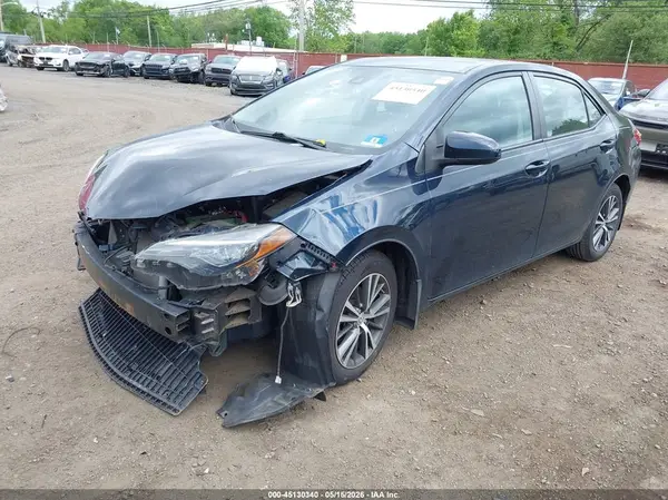 2T1BURHE8JC090233 2018 TOYOTA COROLLA - Image 2