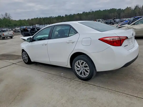2T1BURHE8JC092547 2018 TOYOTA COROLLA - Image 2