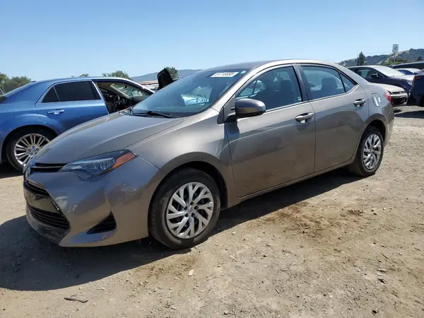 2T1BURHE8JC097263 2018 TOYOTA COROLLA - Image 1