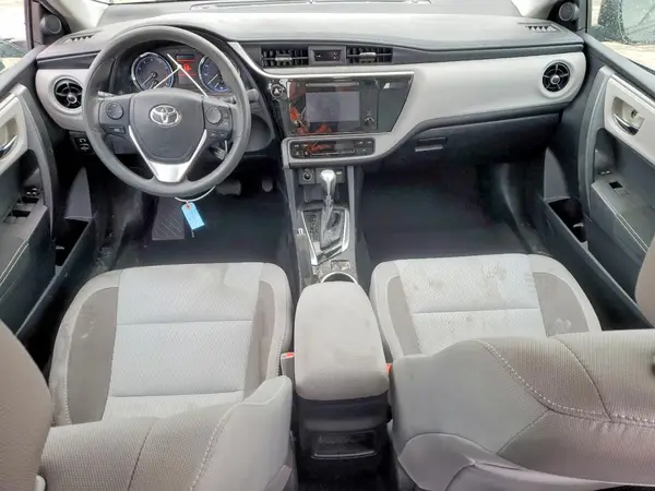 2T1BURHE8JC097375 2018 TOYOTA COROLLA - Image 8