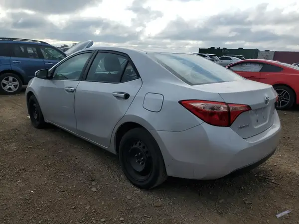 2T1BURHE8JC098901 2018 TOYOTA COROLLA - Image 2