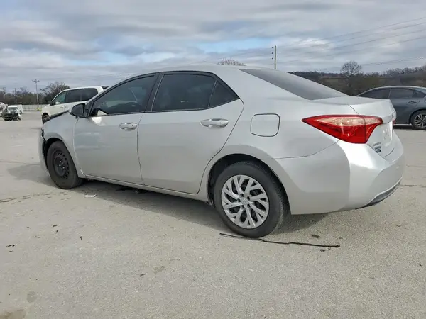 2T1BURHE8JC104700 2018 TOYOTA COROLLA - Image 2