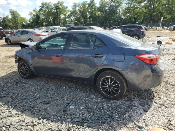 2T1BURHE8JC105555 2018 TOYOTA COROLLA - Image 2