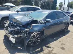 2T1BURHE8JC106138 2018 TOYOTA COROLLA