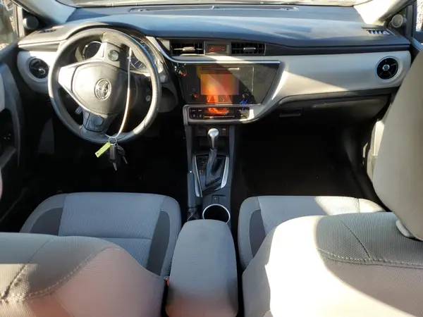 2T1BURHE8JC106608 2018 TOYOTA COROLLA - Image 8