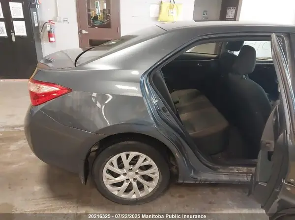 2T1BURHE8JC107189 2018 TOYOTA COROLLA - Image 8