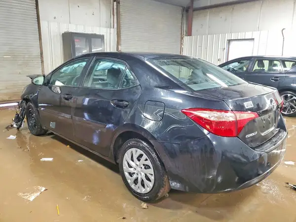 2T1BURHE8JC108682 2018 TOYOTA COROLLA - Image 2