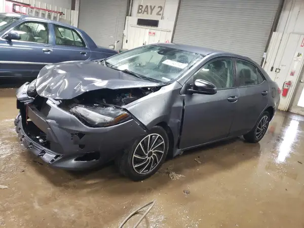 2T1BURHE8JC111372 2018 TOYOTA COROLLA - Image 1