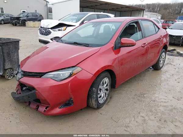 2T1BURHE8JC113283 2018 TOYOTA COROLLA - Image 2