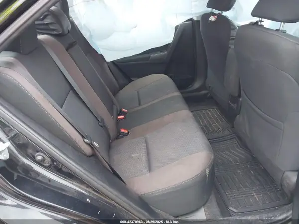 2T1BURHE8JC113915 2018 TOYOTA COROLLA - Image 8