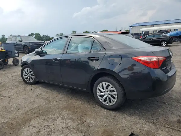 2T1BURHE8JC114904 2018 TOYOTA COROLLA - Image 2