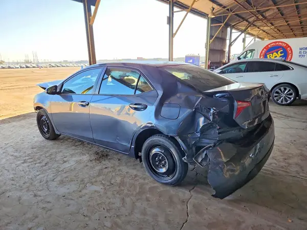 2T1BURHE8JC118788 2018 TOYOTA COROLLA - Image 2