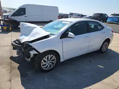 2T1BURHE8JC121321 2018 TOYOTA COROLLA